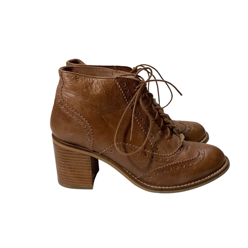 Topshop Brown Leather Lace Up Ankle Booties